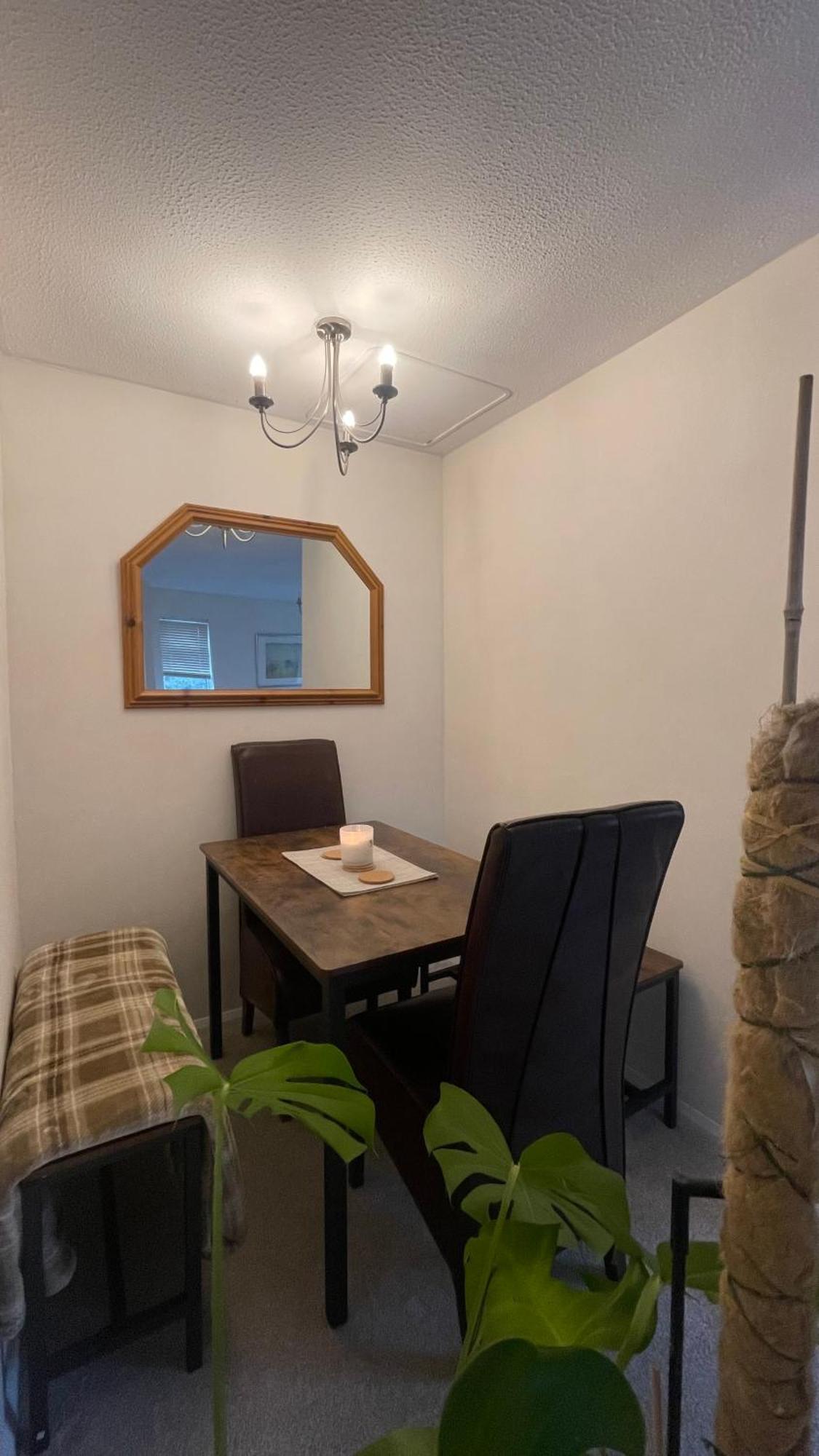 Entire Home With Private Entrance Earley Luaran gambar